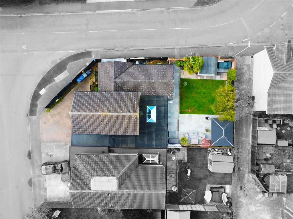 1 The Trundle, Somersham - Aerial Highlight Photo.