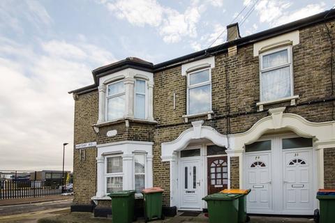 2 bedroom maisonette for sale, Hayday Road, Canning Town, London, E16