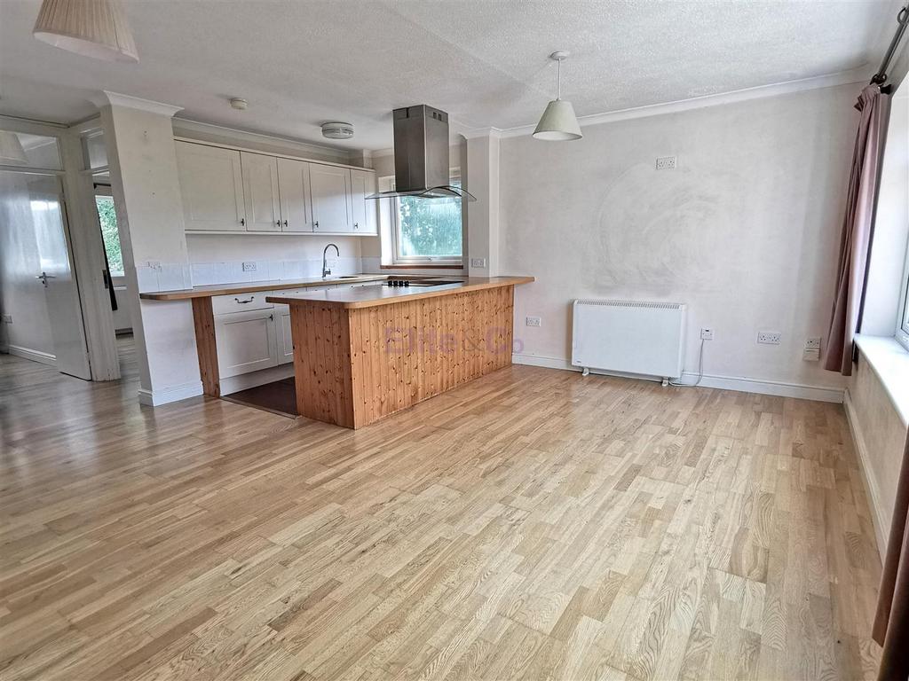 Lounge/Kitchen