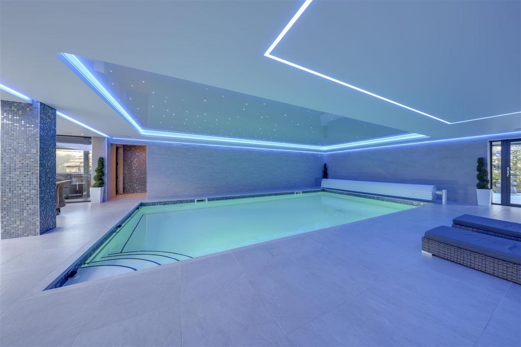 Leisure Suite