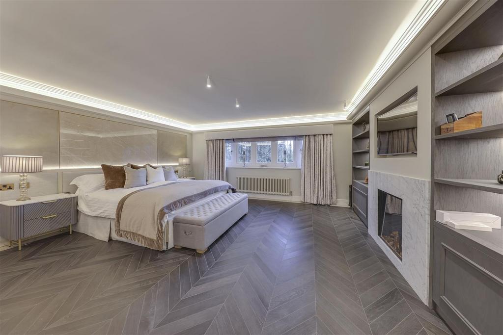 Master Suite Bedroom Alt
