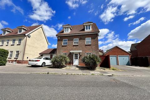 5 bedroom detached house for sale