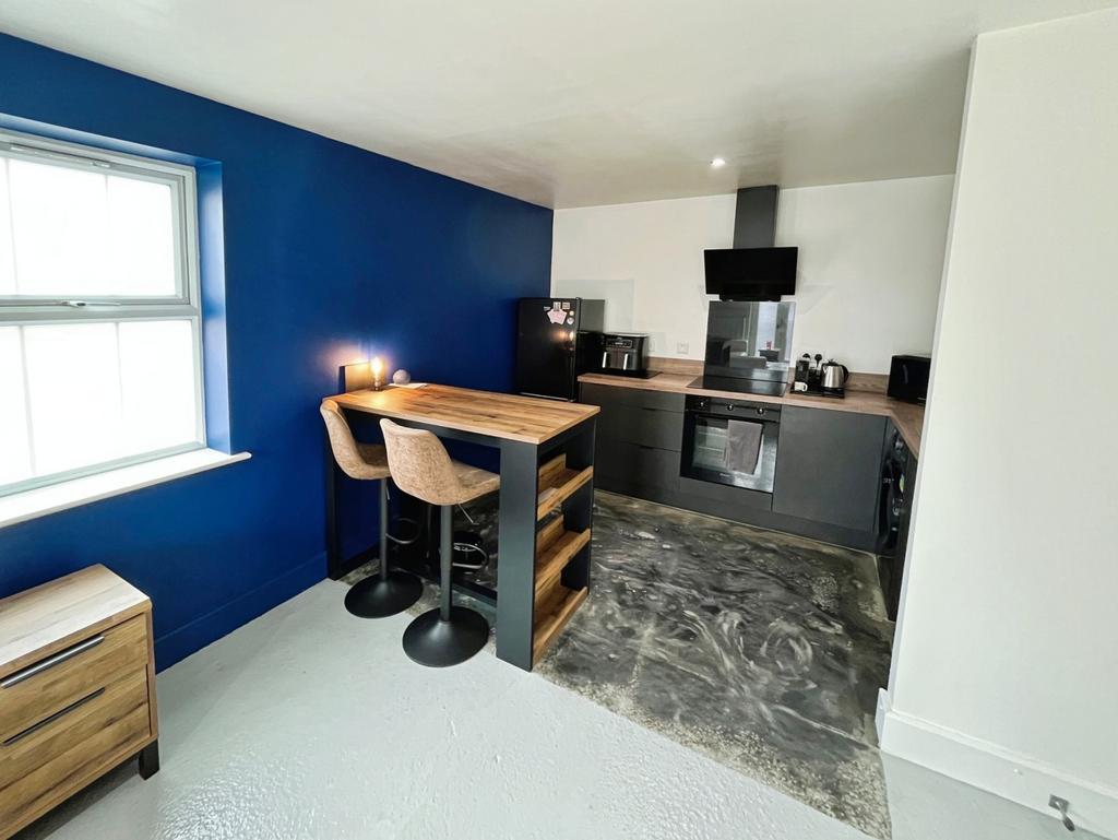 Lounge/Kitchen