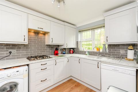 4 bedroom end of terrace house for sale, Silver Tree Close, Chatham ME5