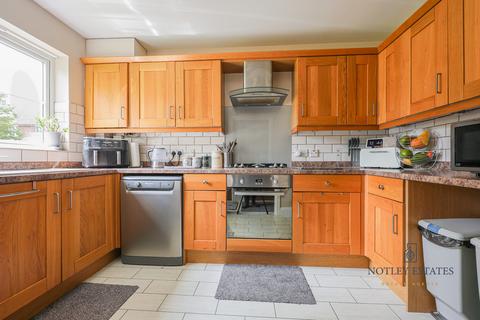 18 Chestnut Avenue, Great Notley, Braintree, CM77 7YJ