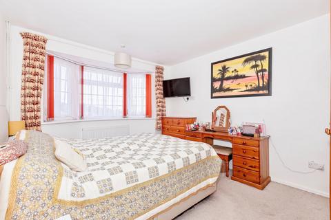 31 Bramber Close, Sompting, Lancing, BN15 0JA