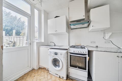 3 bedroom terraced house for sale, Shroffold Road, Bromley