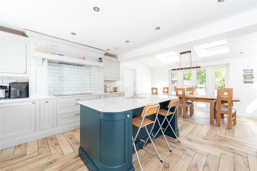 Kitchen/Break/Dining