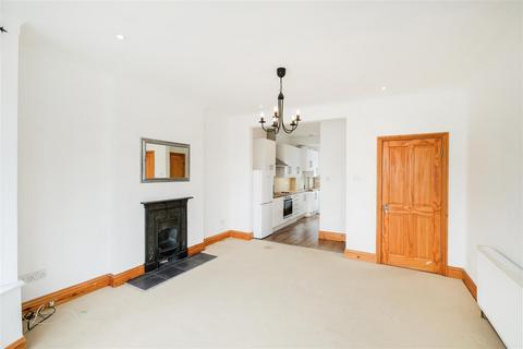 2 bedroom flat for sale, Beresford Road, North Chingford
