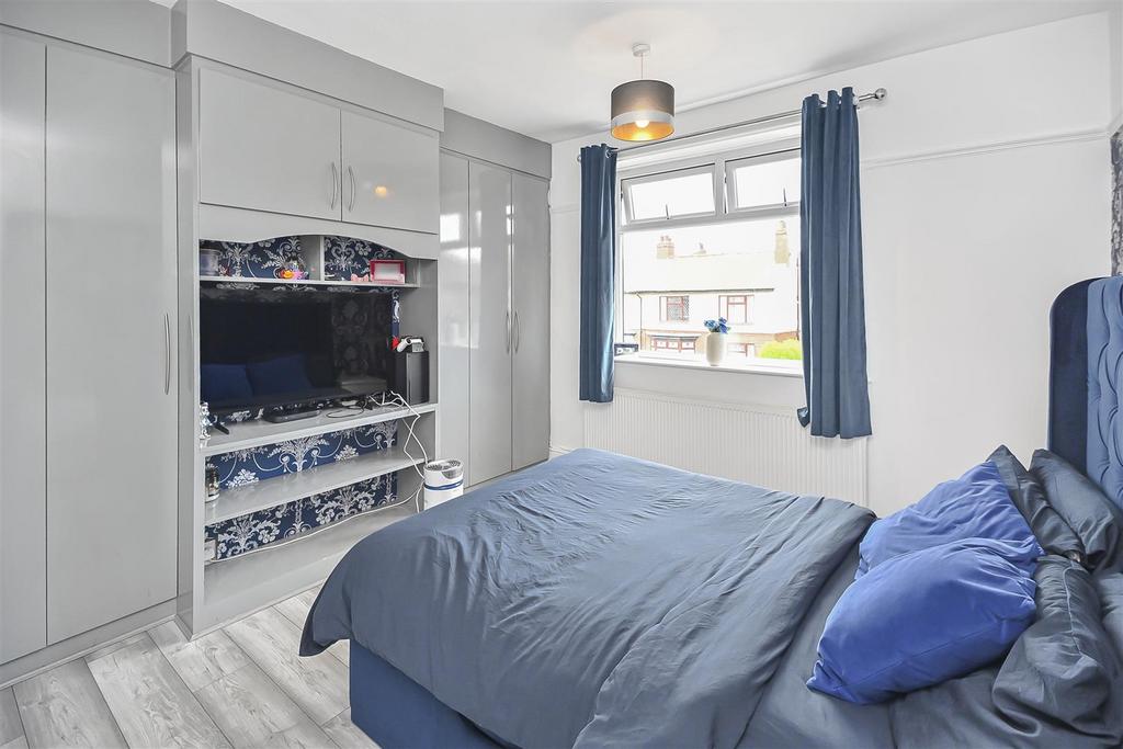 164 The Avenue Bedroom 2 (1).jpg