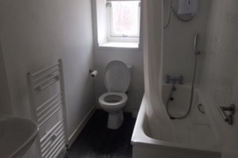 2 bedroom terraced house to rent, Rosefield Street, West End DD1