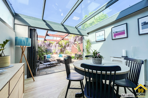 4 bedroom semi-detached house for sale, Lancaster Road, Maidenhead, Berkshire, SL6