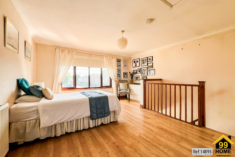 4 bedroom semi-detached house for sale, Lancaster Road, Maidenhead, Berkshire, SL6