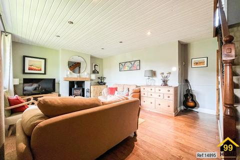4 bedroom semi-detached house for sale, Lancaster Road, Maidenhead, Berkshire, SL6