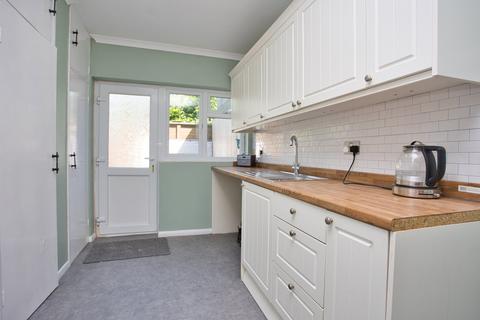 72 Mead Road, Folkestone, CT19 5QZ