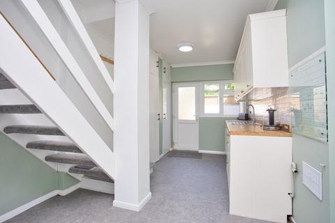 72 Mead Road, Folkestone, CT19 5QZ