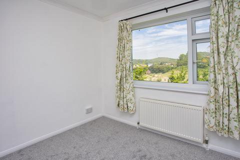 72 Mead Road, Folkestone, CT19 5QZ
