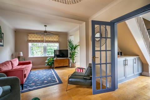 3 bedroom mews to rent, Cobble Court Mews, Shaws Terrace, York, YO24 1BB