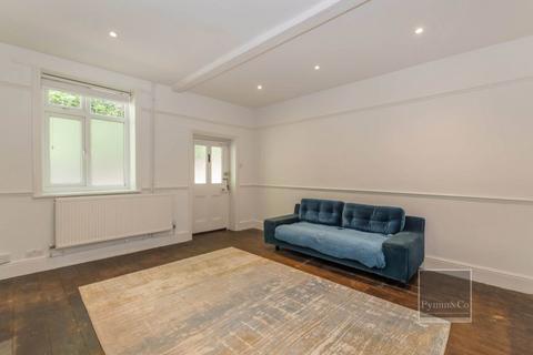 undefined, George Hill, Norwich NR6