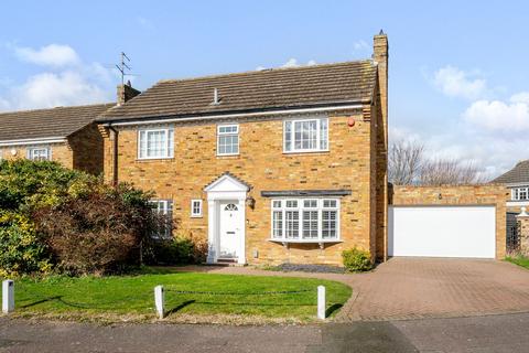 4 bedroom detached house for sale, Queen Anne's Close, Stotfold, SG5
