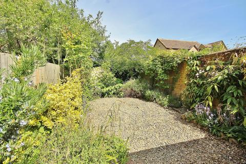 126 Manor Road, Witney, OX28 3SS