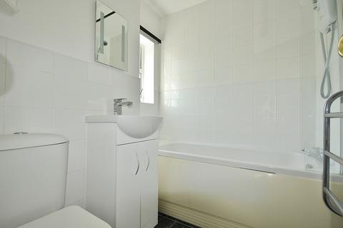 126 Manor Road, Witney, OX28 3SS