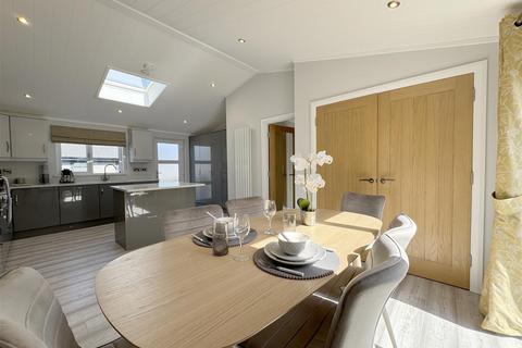 undefined, Levern Close, Goonhavern