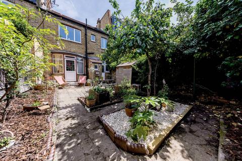4 bedroom terraced house for sale, Bracken Avenue, Nightingale Triangle, London, SW12