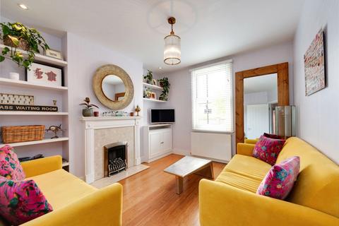 3 bedroom terraced house for sale, Acton Lane, London W4