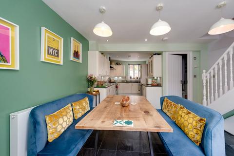 157 Acton Lane, London, W4 5HN