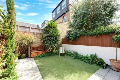 157 Acton Lane, London, W4 5HN