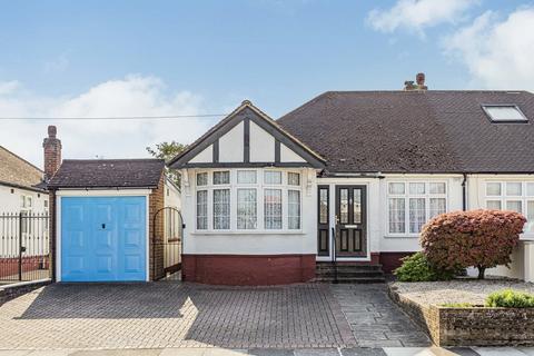 5 Glasbrook Avenue, Twickenham, TW2 6AH