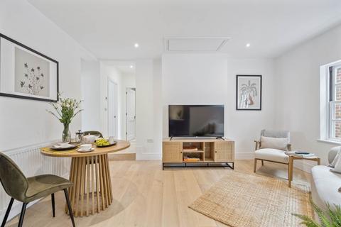 undefined, West Street, Marlow SL7