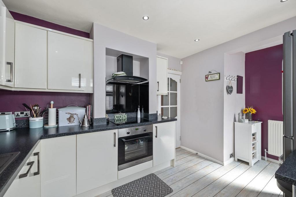 KITCHEN 05.jpg