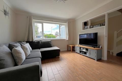 3 bedroom semi-detached house for sale, Merriemeade Close, Dibden Purlieu SO45