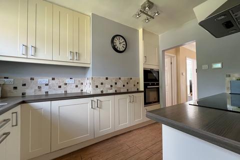 3 bedroom semi-detached house for sale, Merriemeade Close, Dibden Purlieu SO45