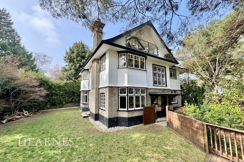 11 Brunstead Road, Poole, BH12 1EJ
