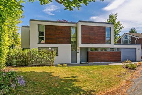 Saxon Haus, 9 Dean Close, Winchester, SO22 5LP