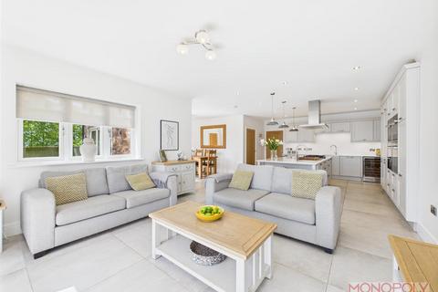 Willoughby House Berwyn View, Malpas, SY14 7FH