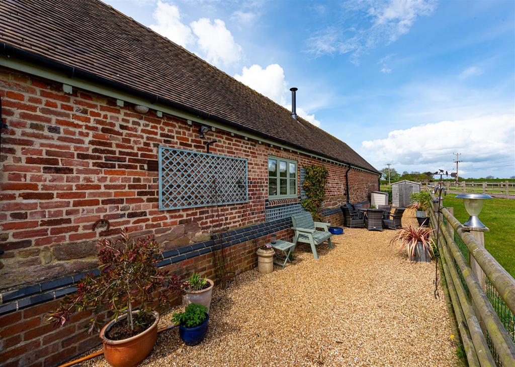 The Gatehouse-garden2.jpg