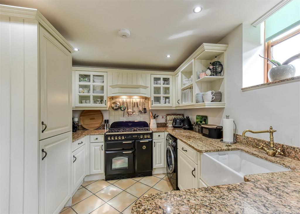 The Gatehouse-kitchen2.jpg