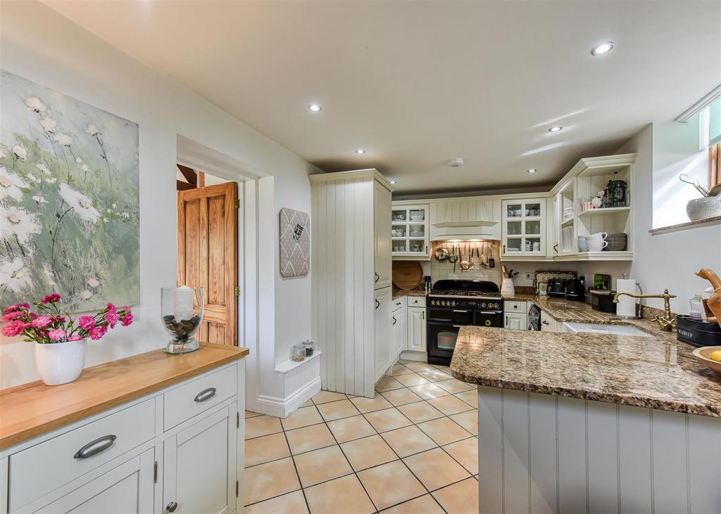 The Gatehouse-kitchen1.jpg