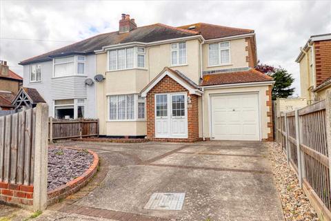 99 Dulwich Road, Holland-on-sea, Clacton-on-sea, CO15 5LZ