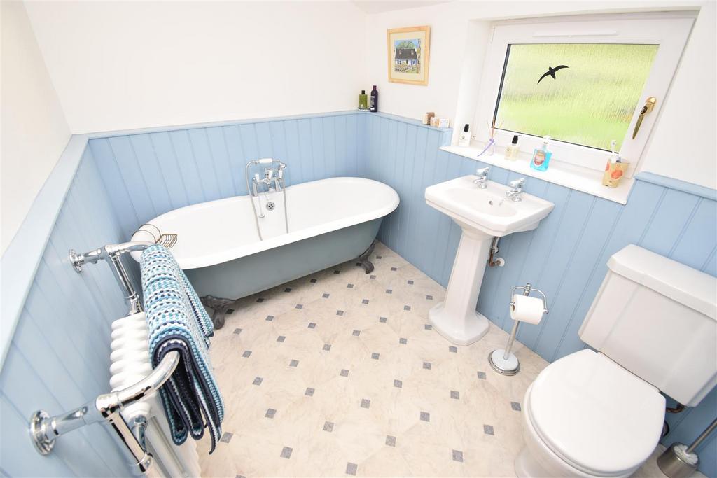 Bathroom  .jpg
