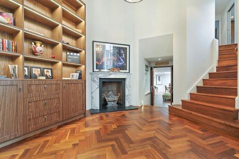 3 bedroom flat for sale, Wimpole Street, Marylebone Village, London W1