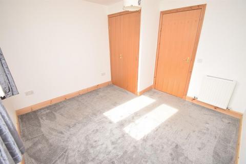 2 bedroom flat for sale, 4 Admirals Court, Westhill, Inverness