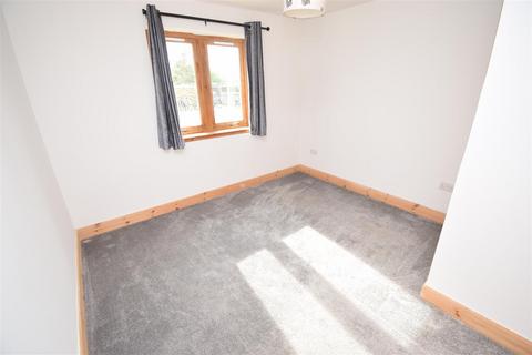 2 bedroom flat for sale, 4 Admirals Court, Westhill, Inverness