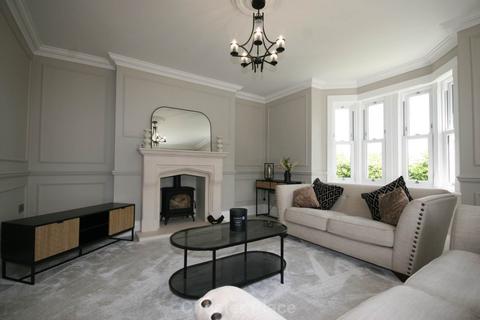 3 bedroom detached house to rent, Croughton Road, Chester CH2