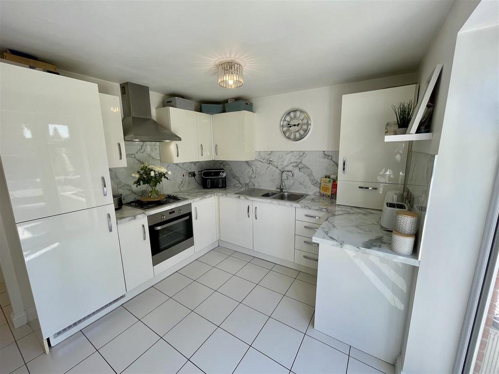 Kitchen / Diner