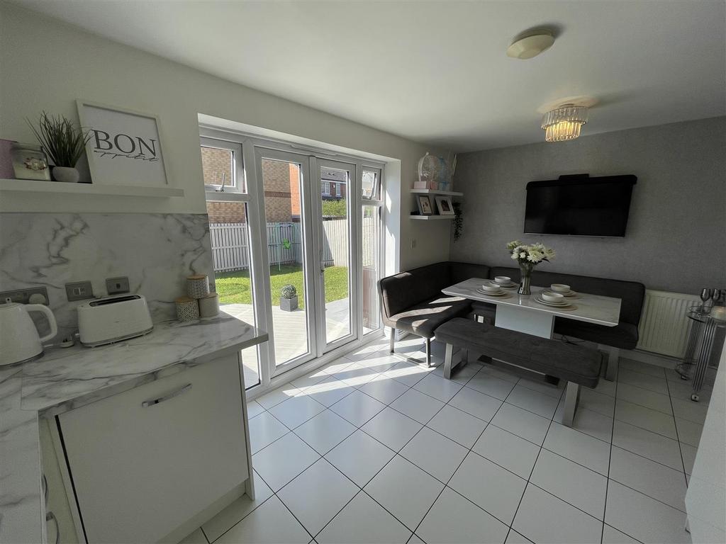 Kitchen / Diner